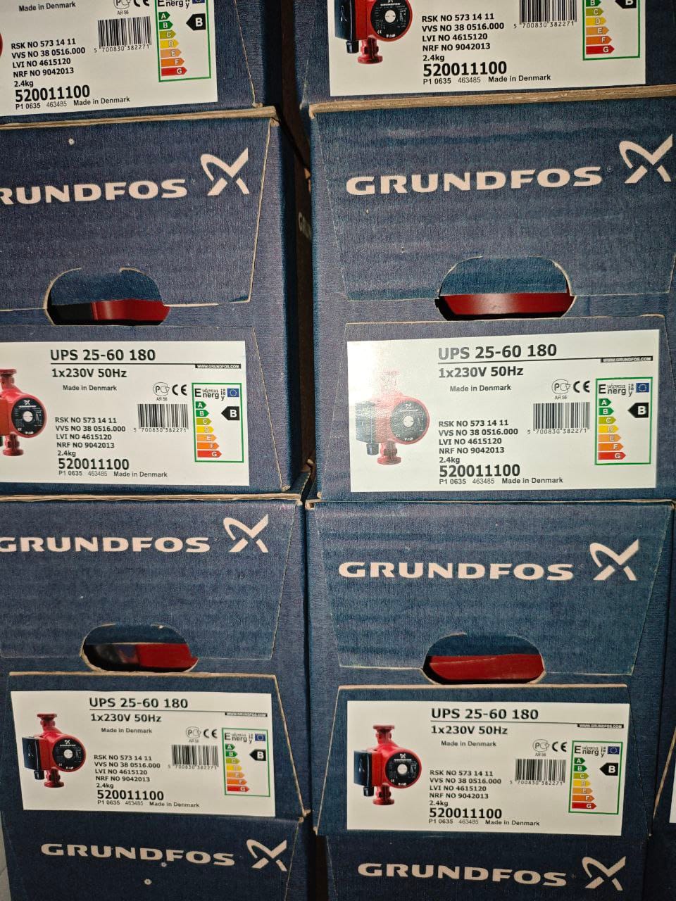 Циркуляційний насос Grundfos 25-40-180 (Данія) 4 Циркуляційний насос Grundfos UPS 25-60 180мм Сербія — технічні характеристики на шильдику